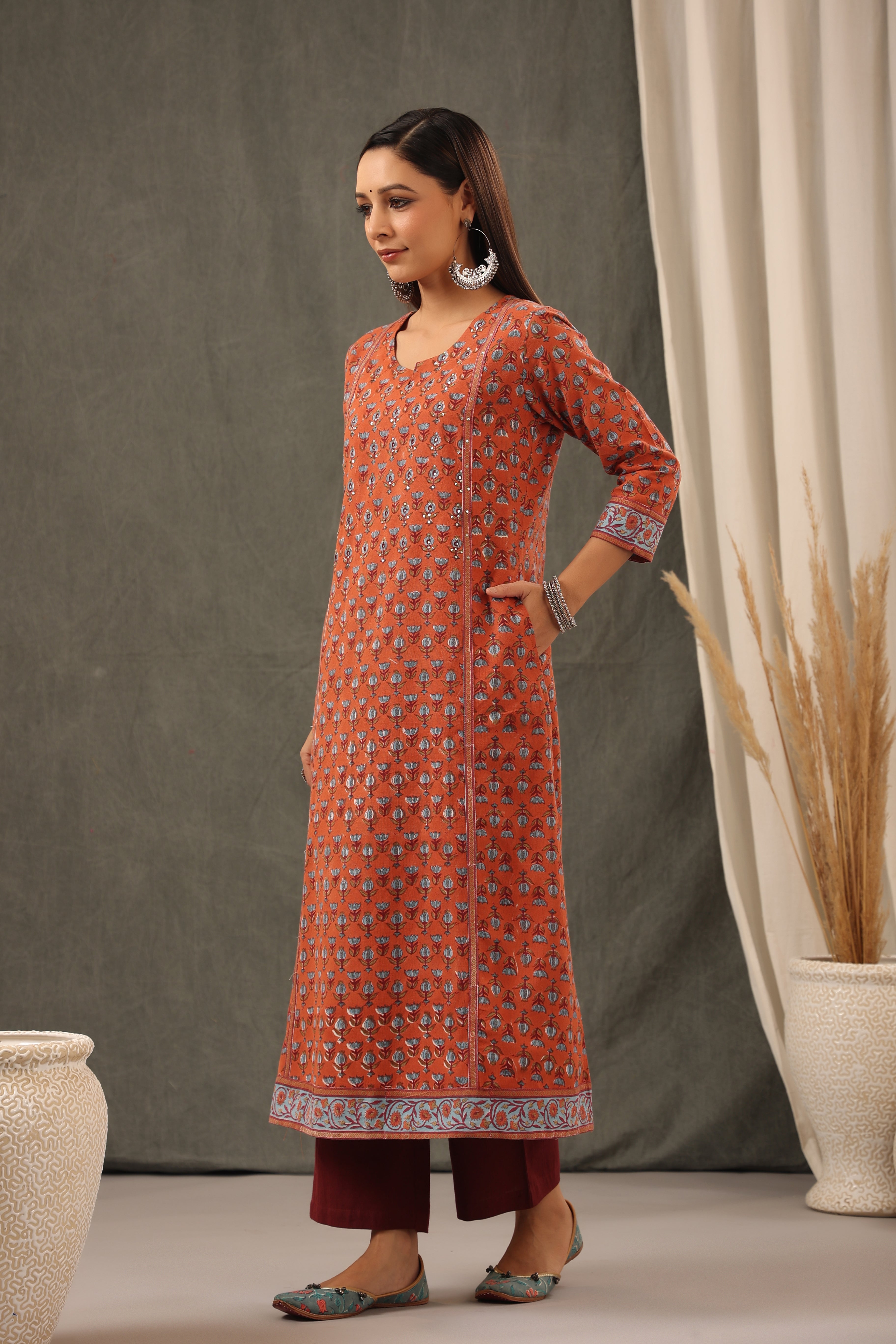 Shuddhi Bric Red And Saphire Blue Kurta And Duppatta Set