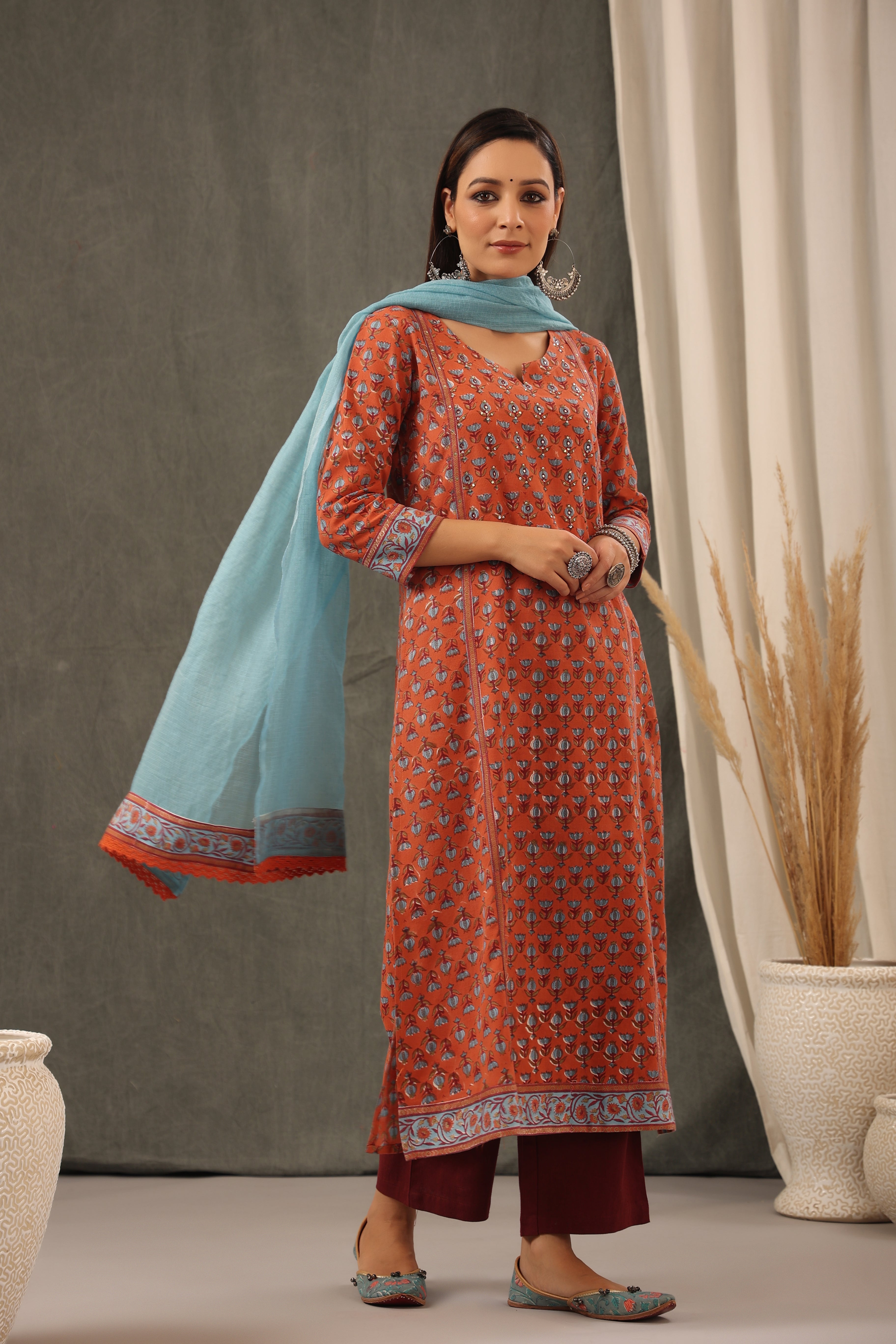 Shuddhi Bric Red And Saphire Blue Kurta And Duppatta Set