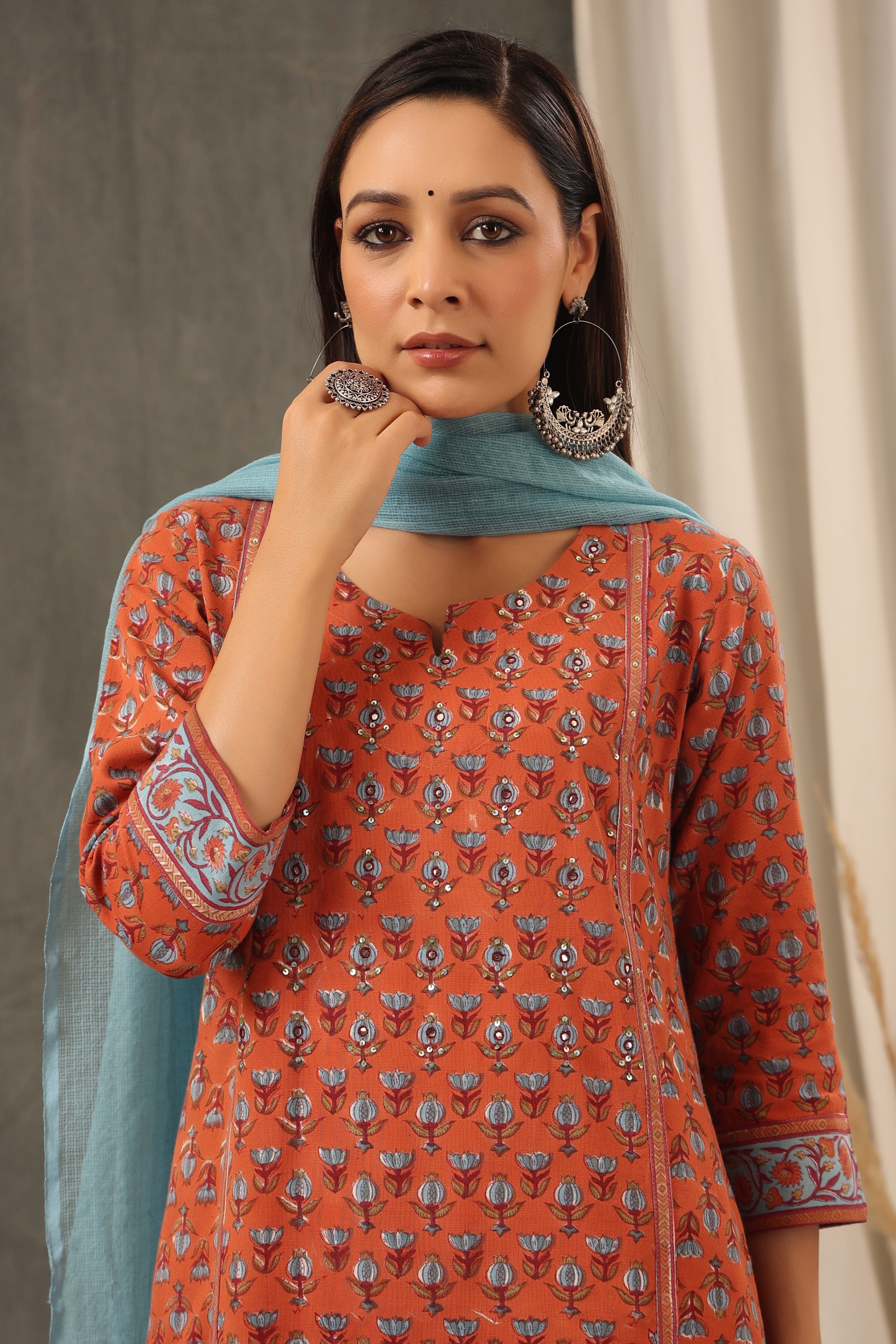 Shuddhi Bric Red And Saphire Blue Kurta And Duppatta Set