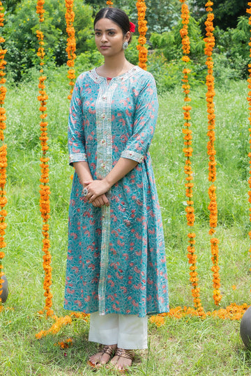 Shuddhi Grey And Peach Gota Lace Kurta