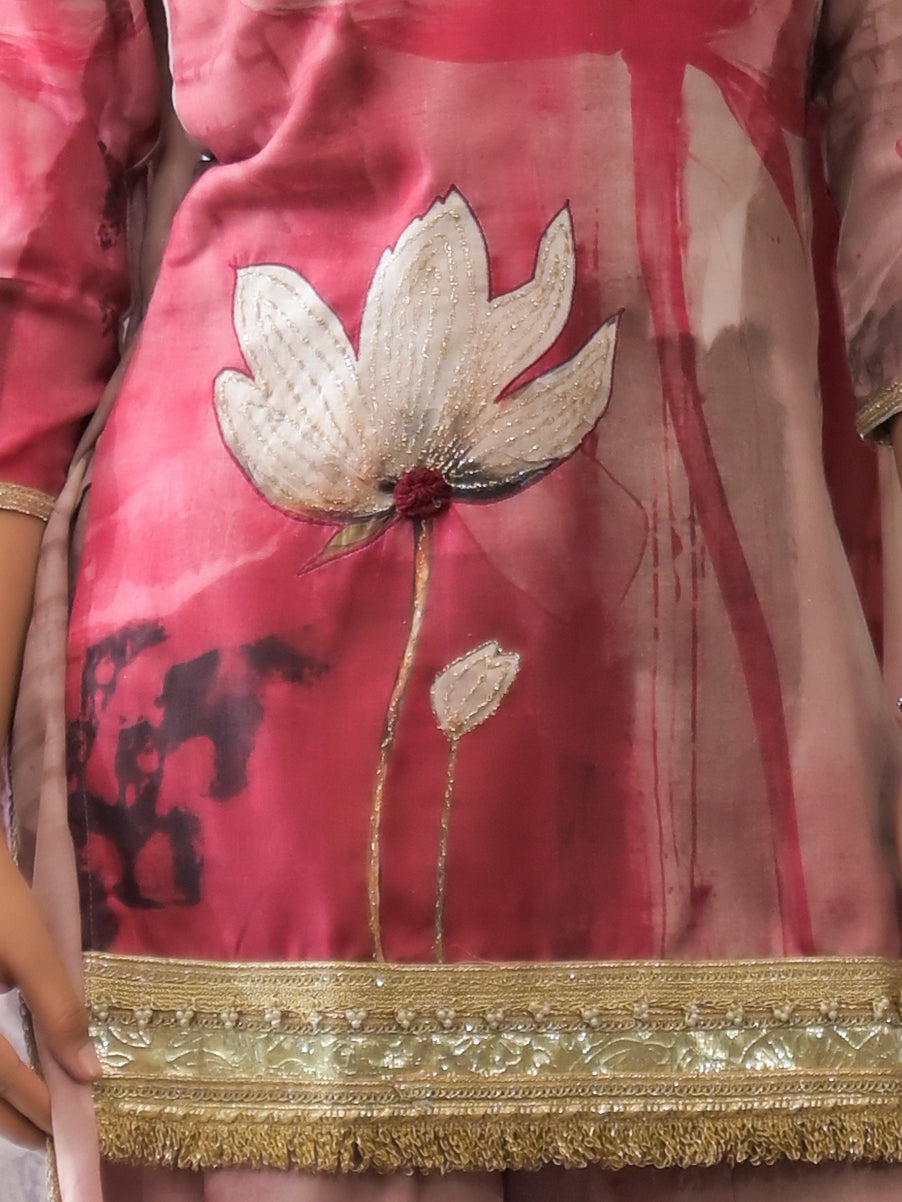 Label Khoj Women Lilen kurta, trouser and dupptta set