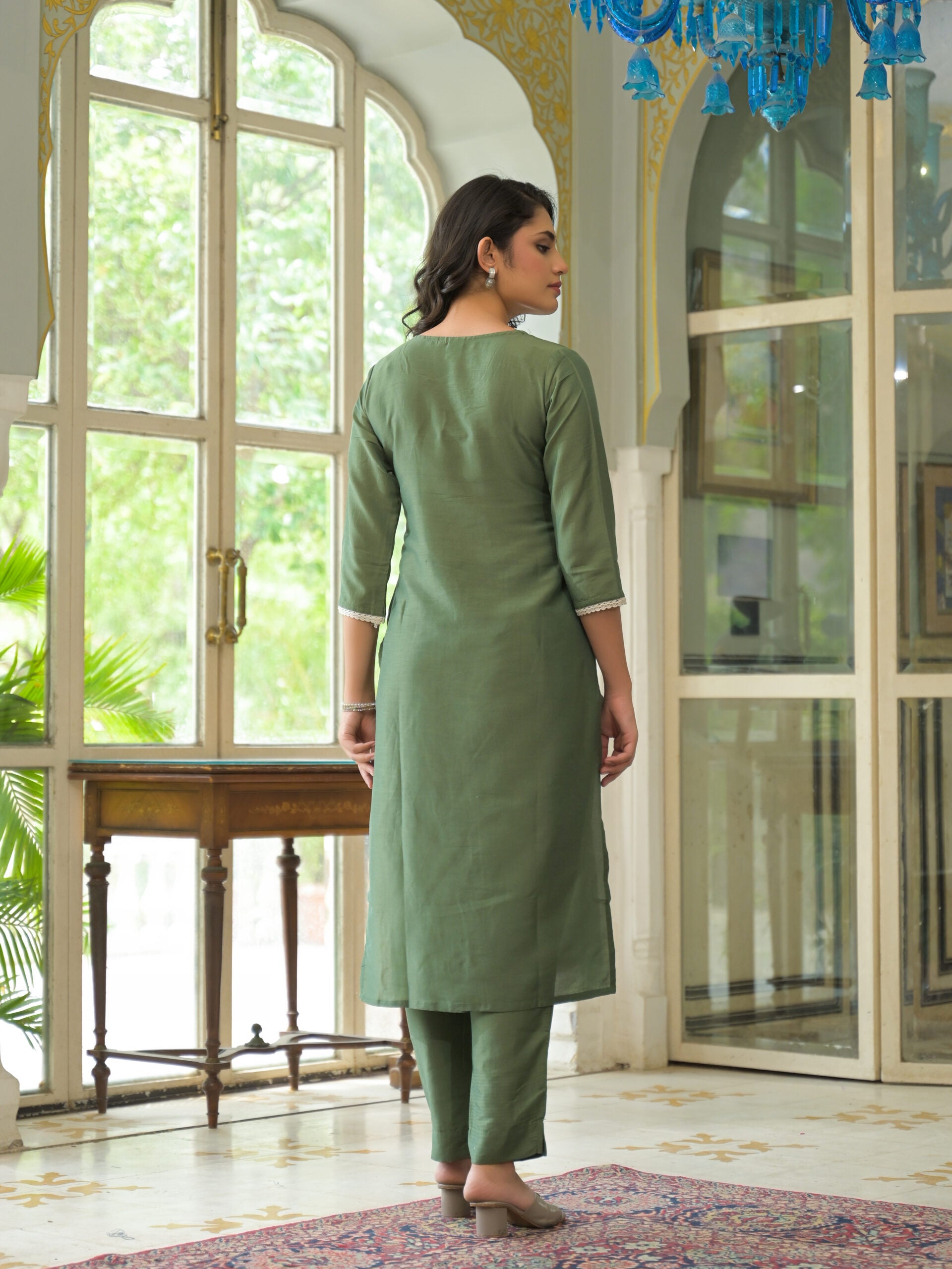 Label Khoj Women Chinon Silk Embroidery Work Kurta & Bottom Set