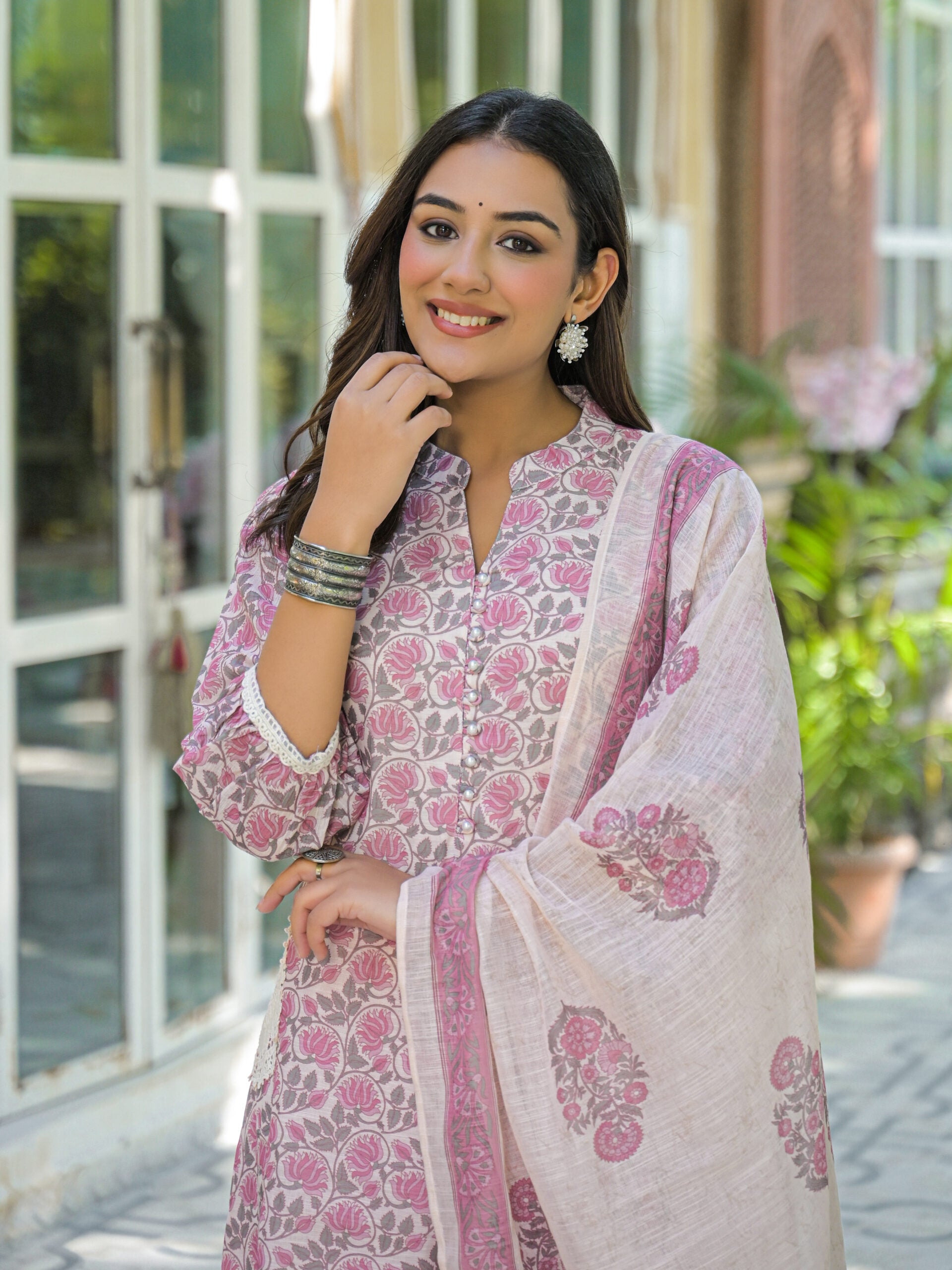 Label Khoj Women Lilen kurta, trouser and dupptta set