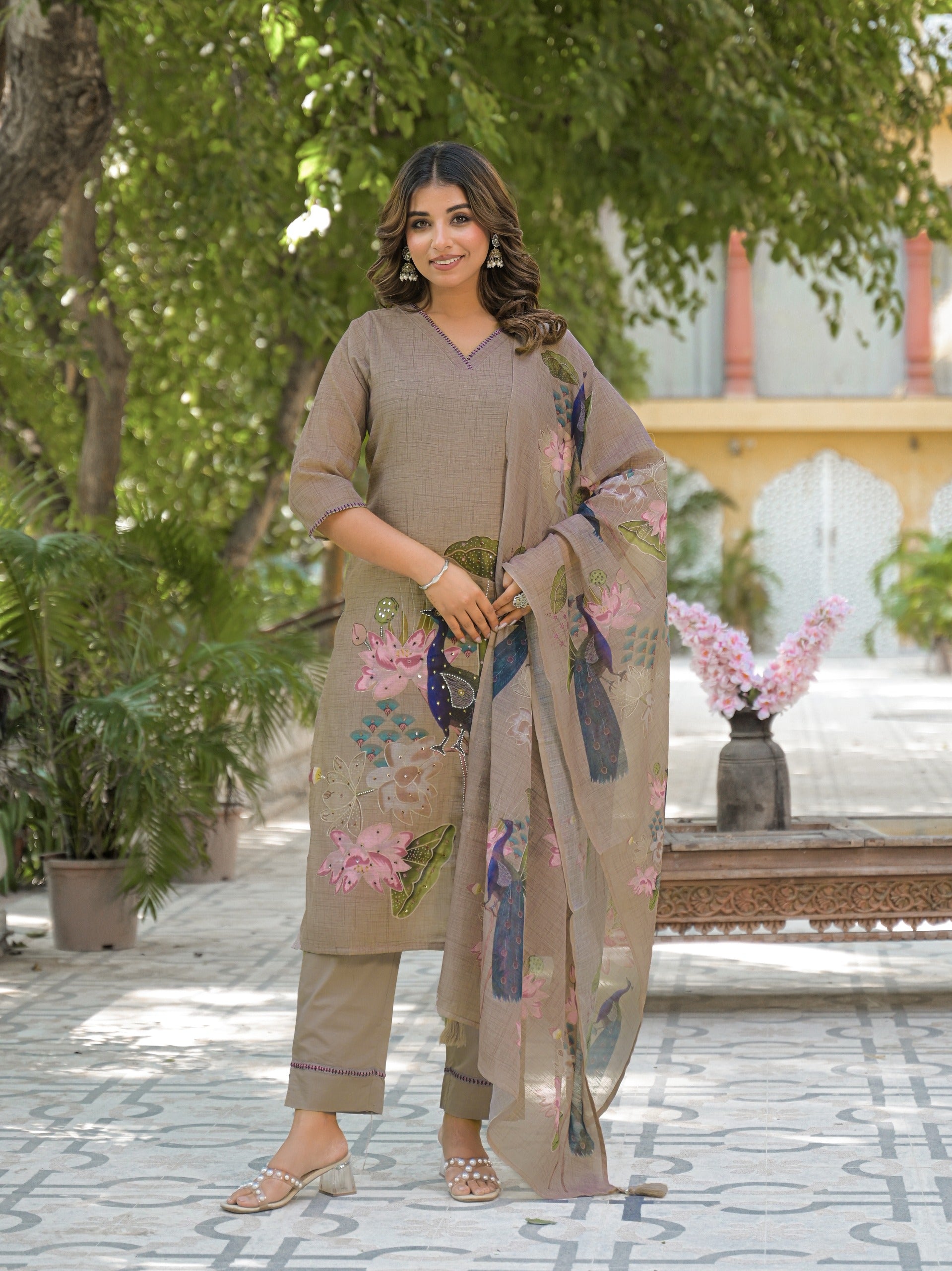 Label Khoj Women Lilen kurta, trouser and dupptta set