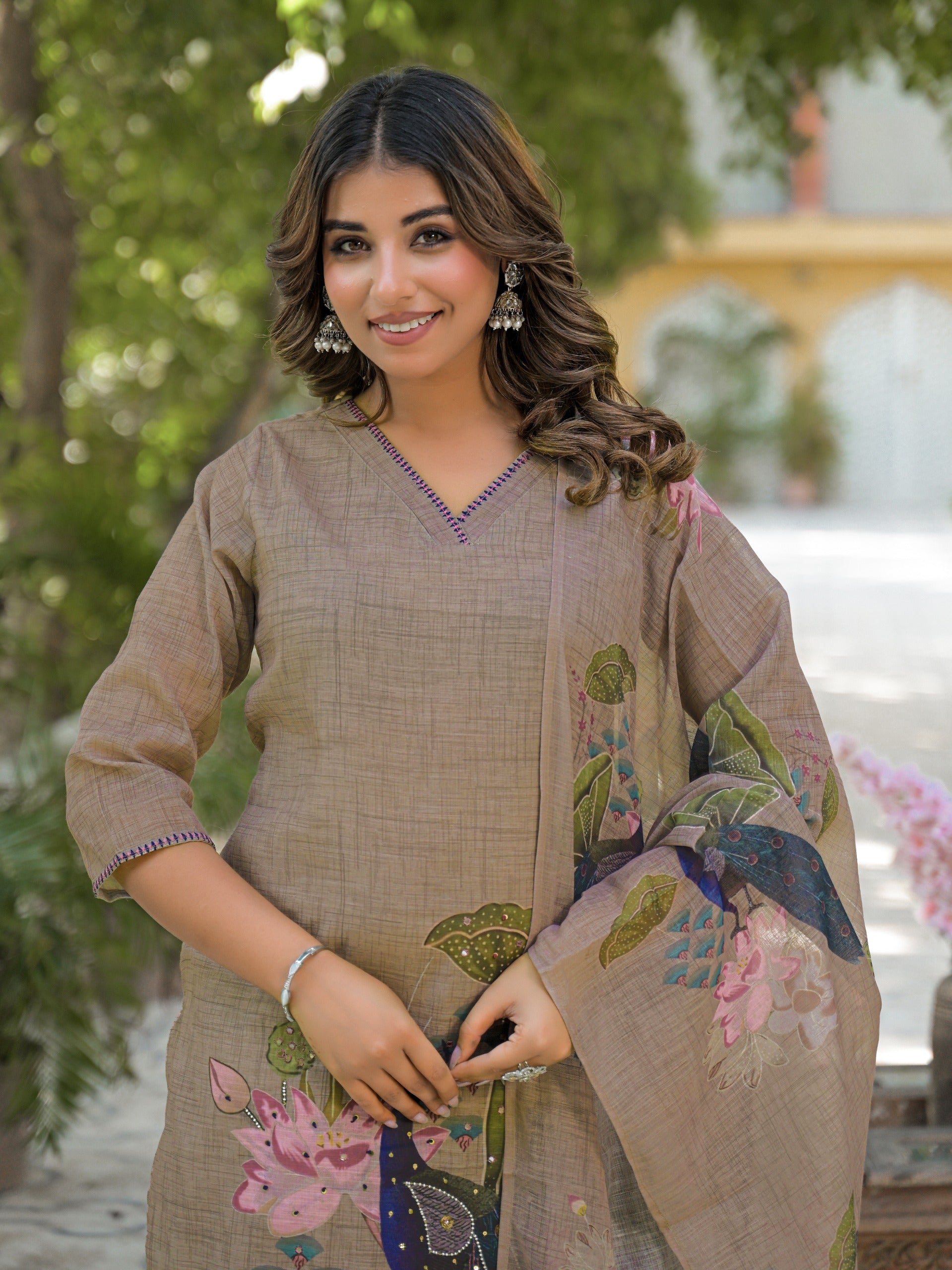 Label Khoj Women Lilen kurta, trouser and dupptta set