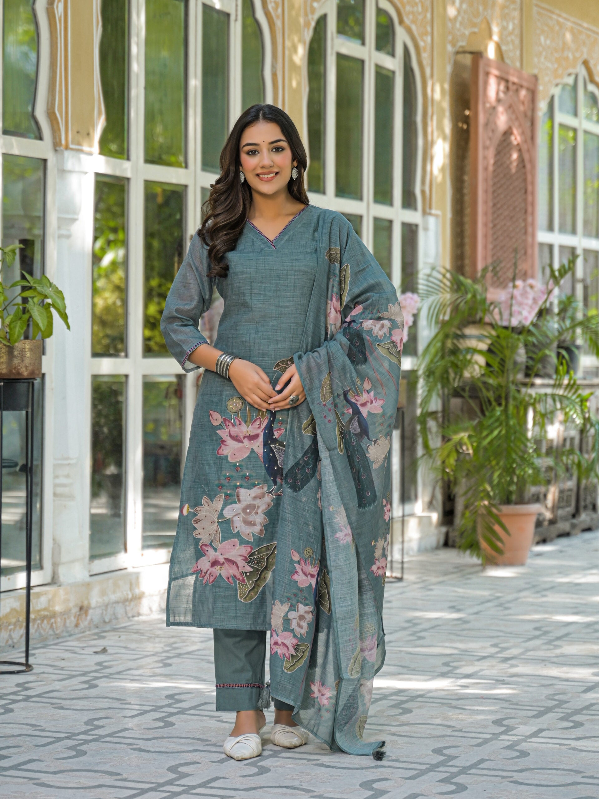 Label Khoj Women Lilen kurta, trouser and dupptta set