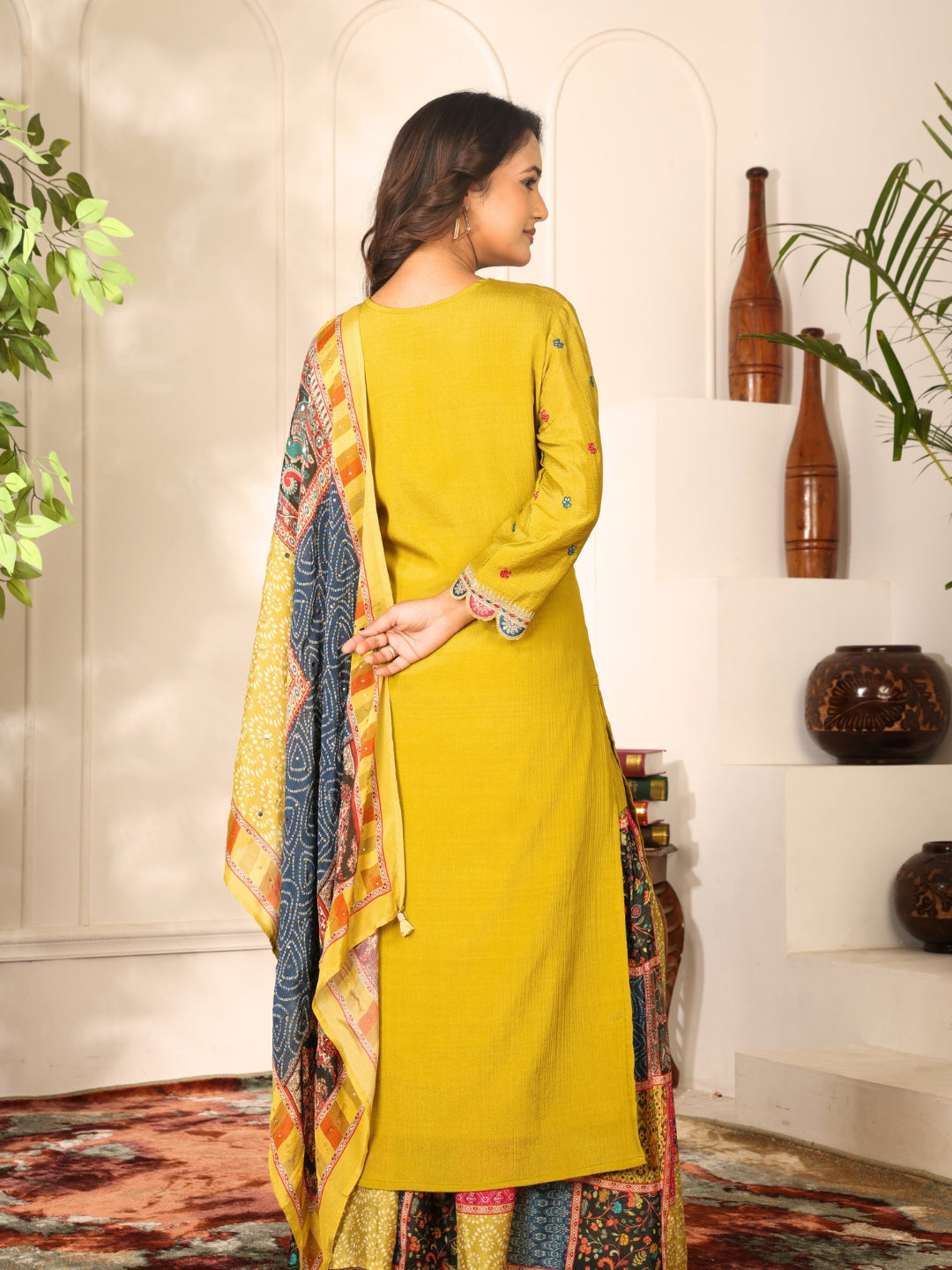 Label khoj chinon mal Embroidered Kurta With sharara & Dupatta