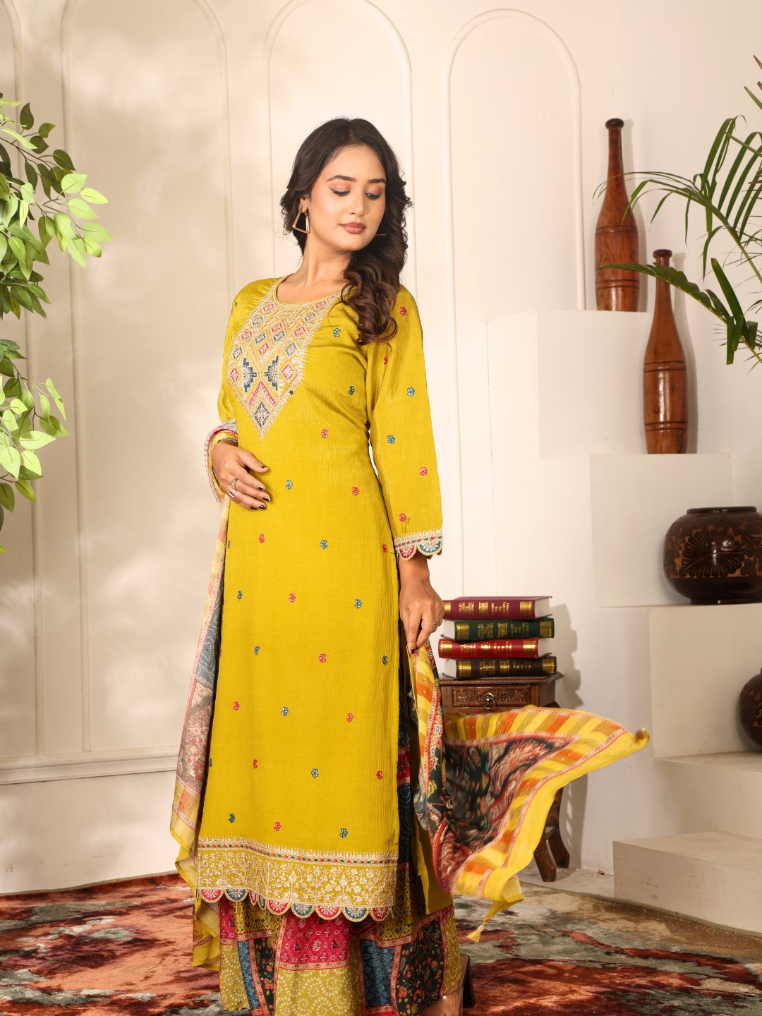 Label khoj chinon mal Embroidered Kurta With sharara & Dupatta