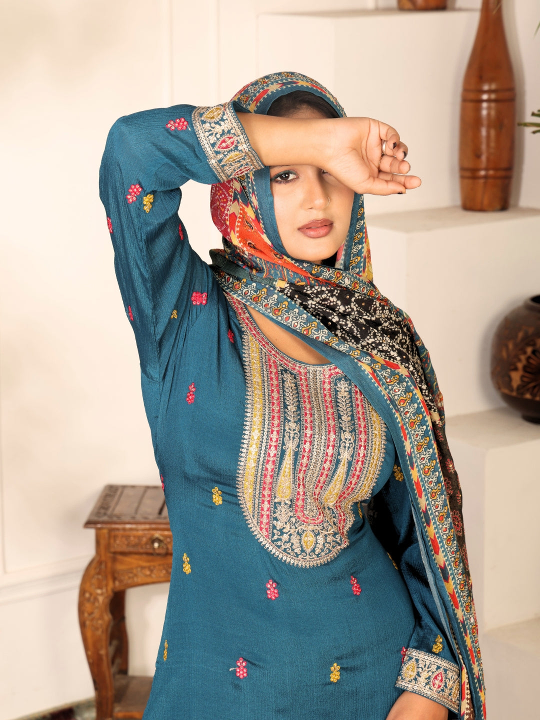 Label khoj chinon mal Embroidered Kurta With sharara & Dupatta