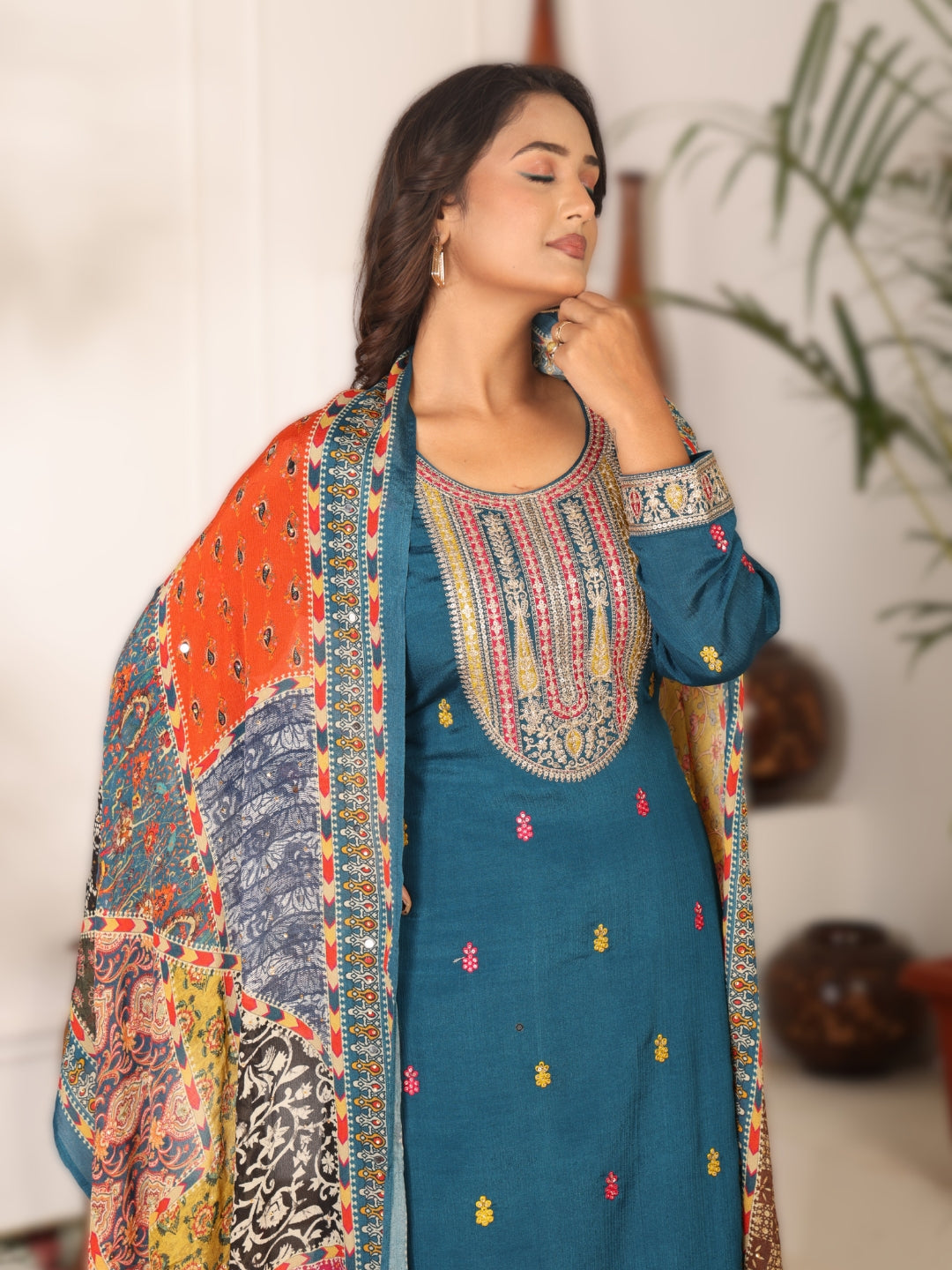 Label khoj chinon mal Embroidered Kurta With sharara & Dupatta