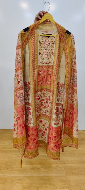 Label khoj Maslin shimmer kurta , trouser and dupptta set