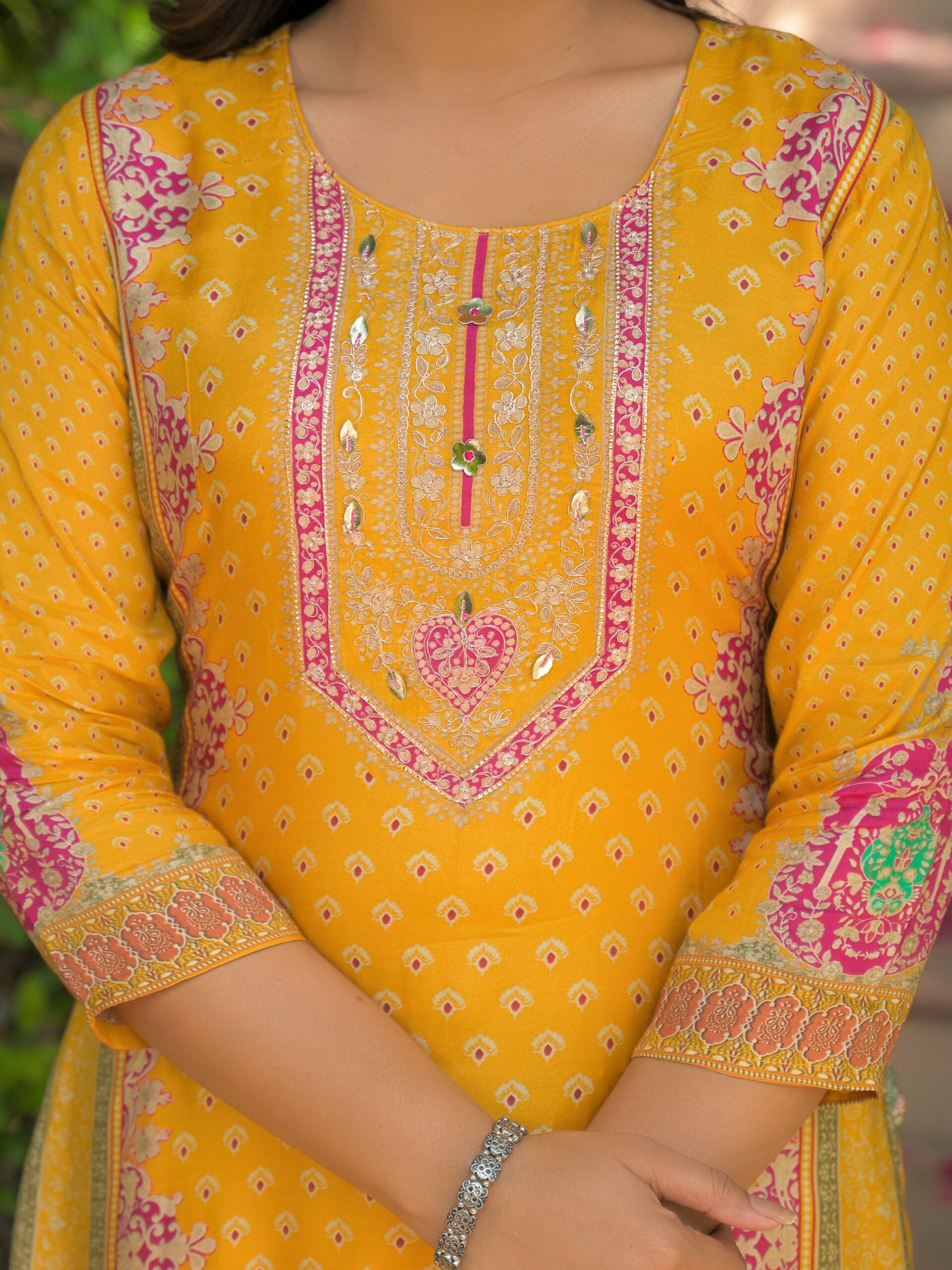 Label Khoj Women Pure viscose maslin with hand work kurta set