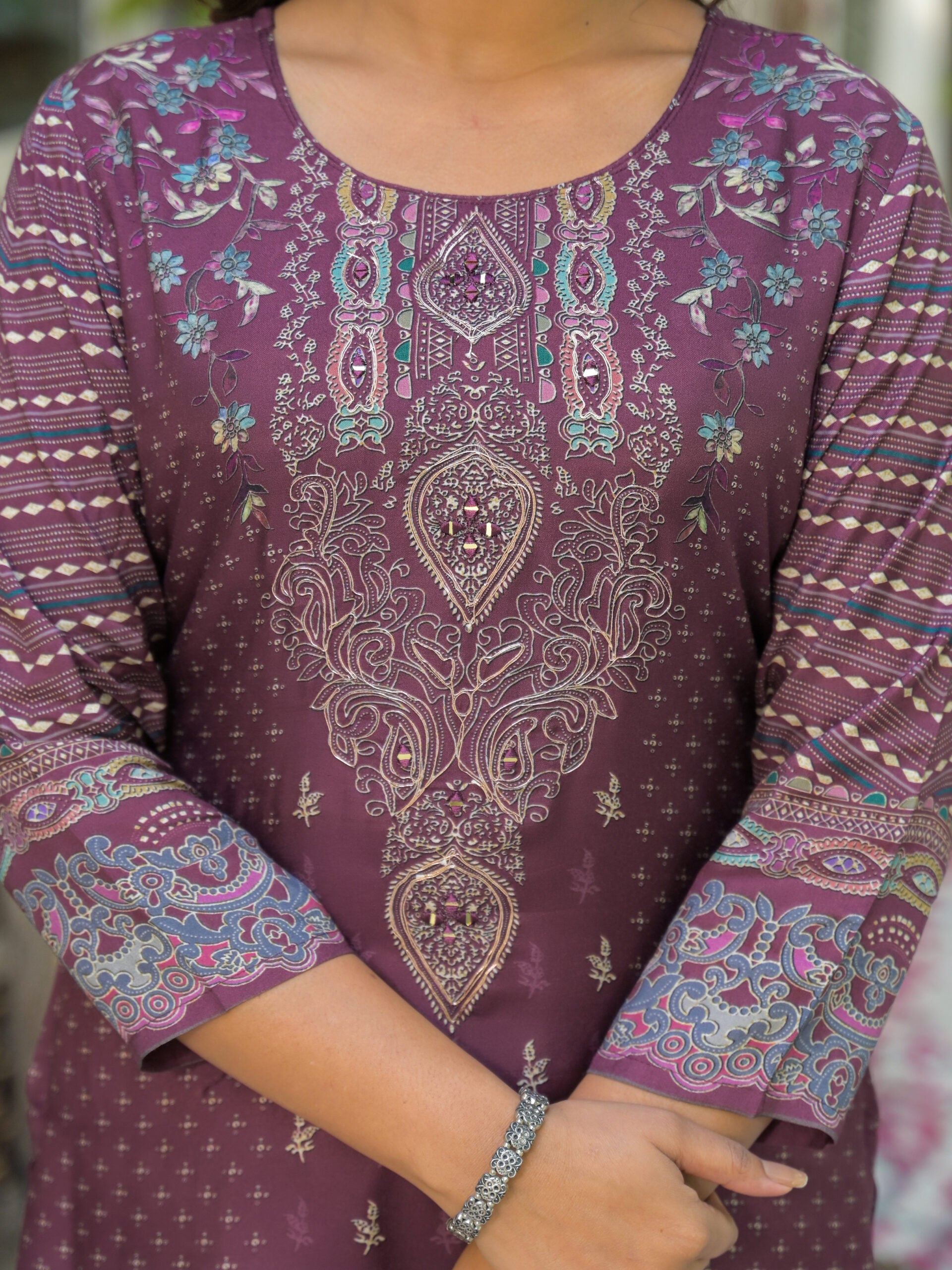 Label Khoj Women Pure viscose maslin with hand work kurta set