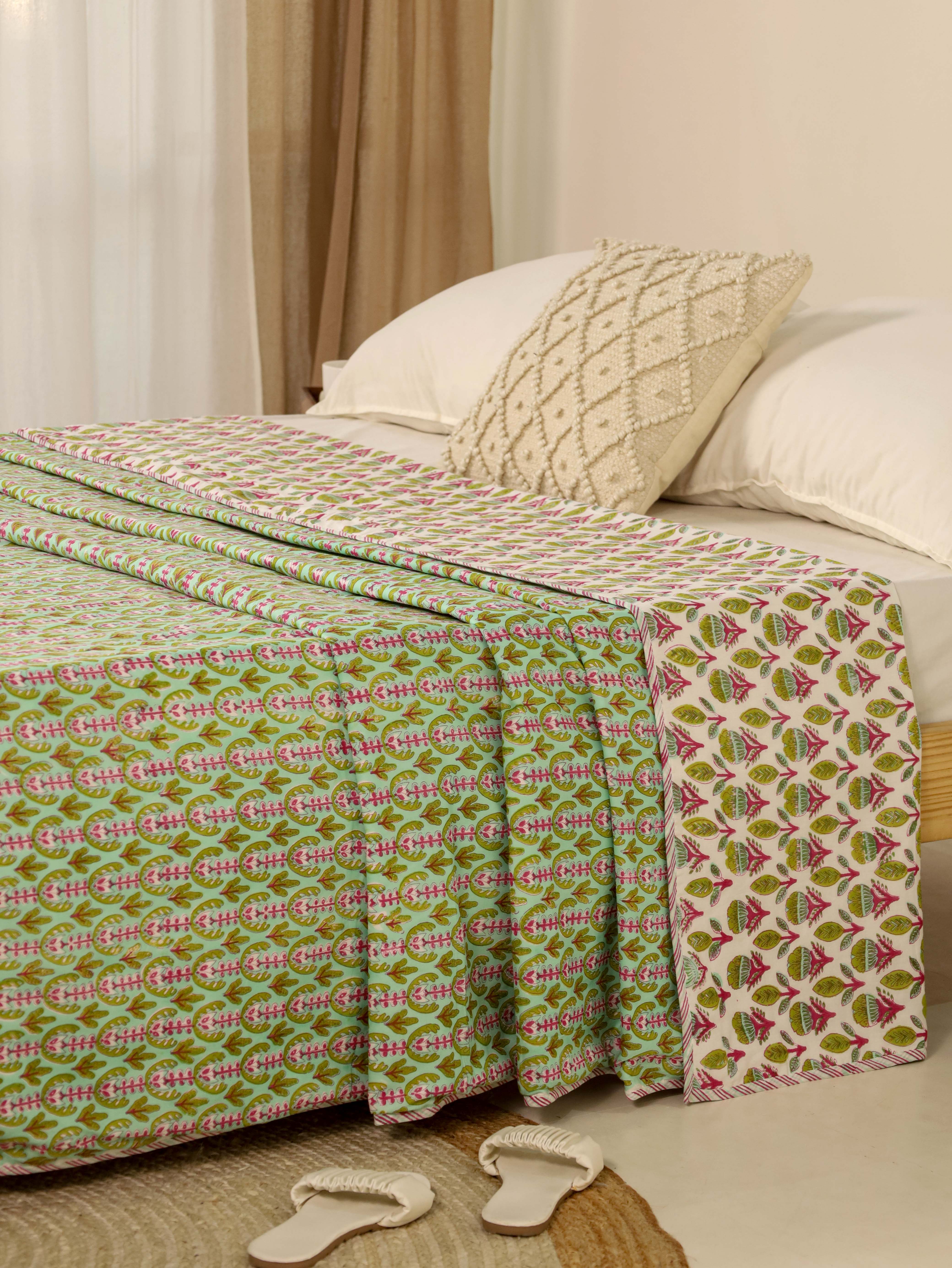 Green Dohar Reversible Bed Spreader