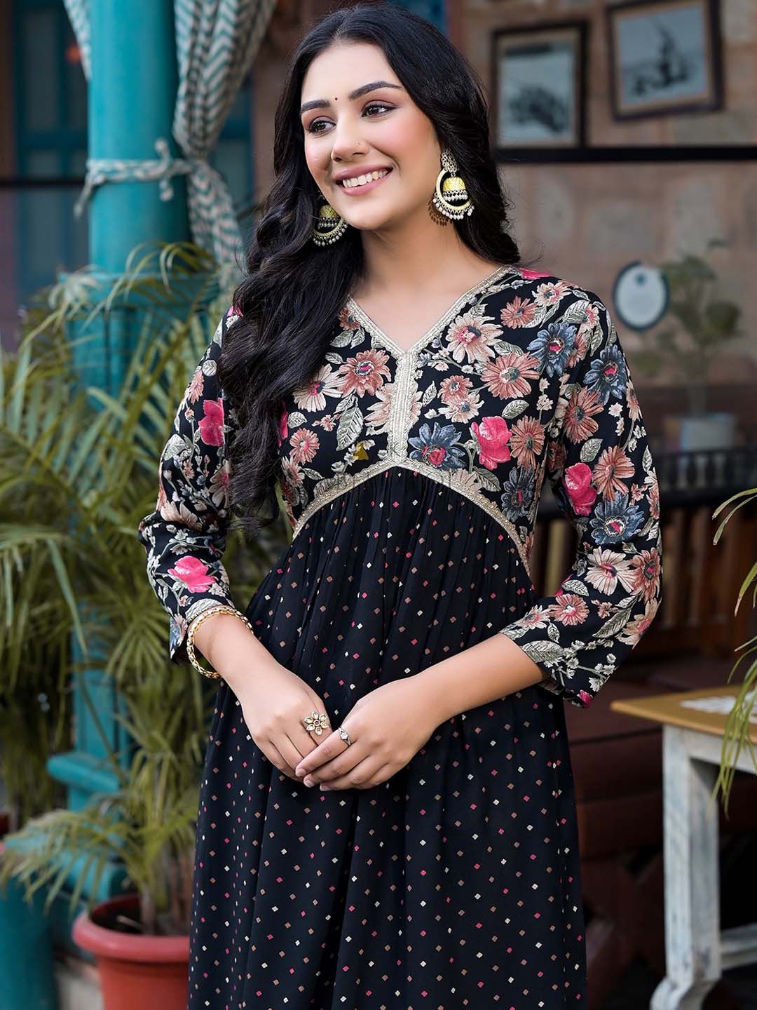 Label Khoj Women Balck A line*Alia Kurti With *Pocket