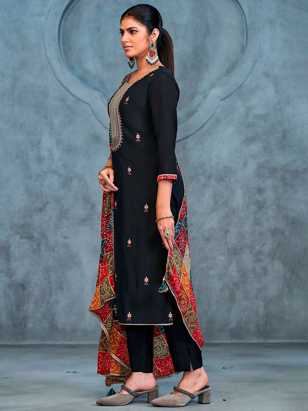 Label khoj Silk top with heavy embroidery and Pure cotton lining kurta setBLACK Color