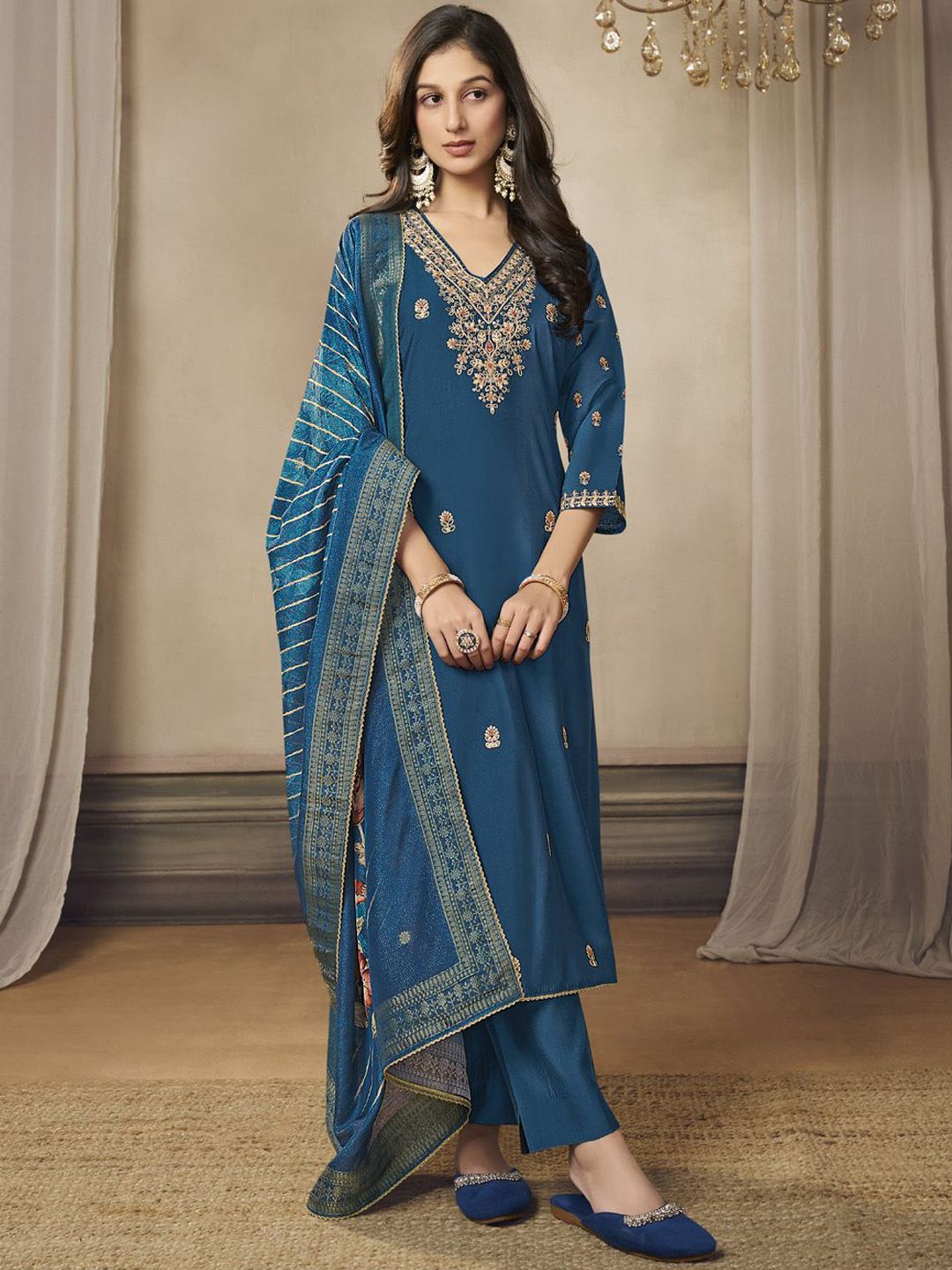 Label khoj women silk blend printed  kurta set