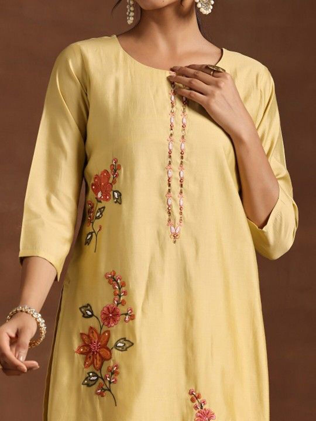 Label khoj Women roman silk Kurta With Trousers & Dupatta