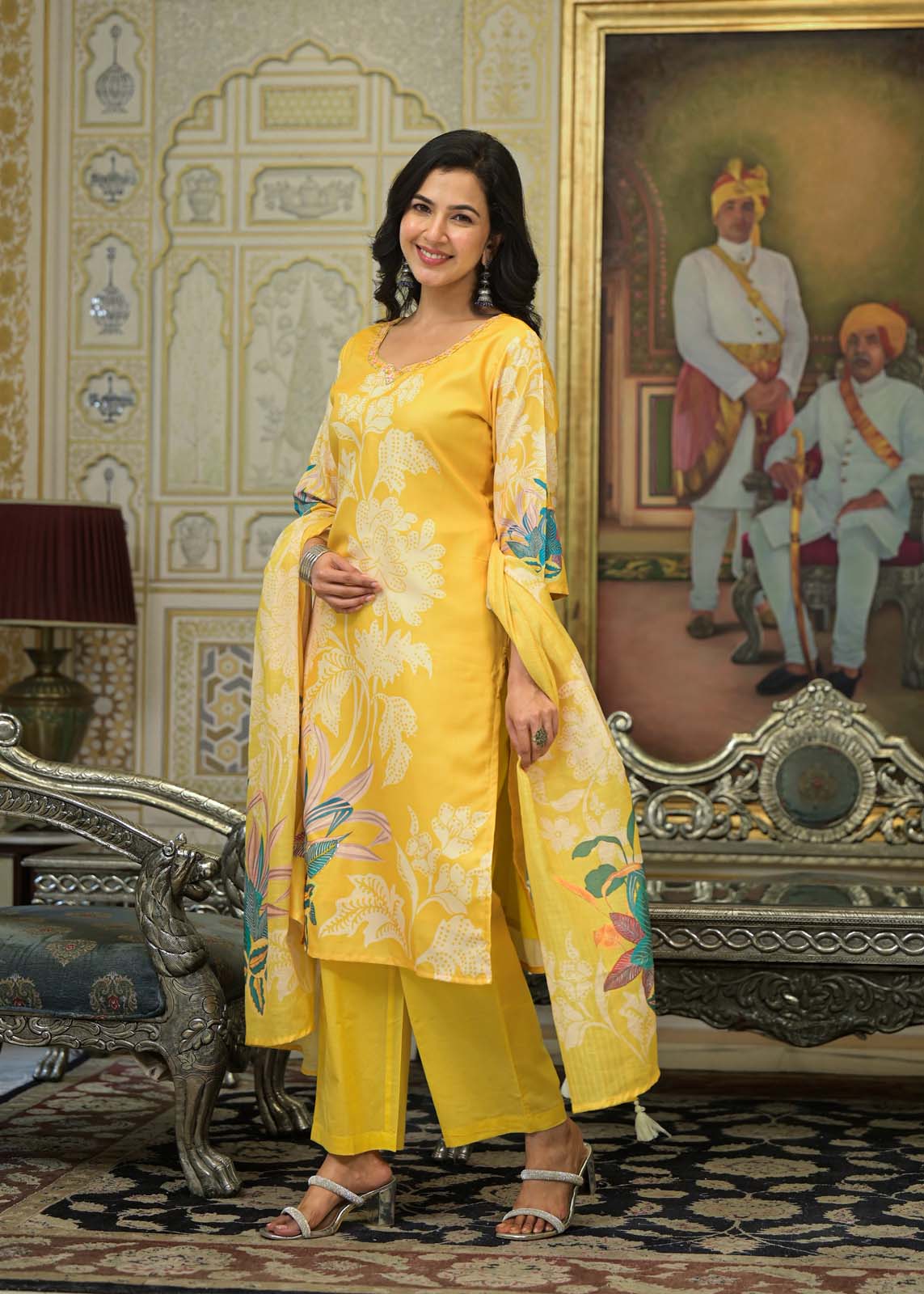 Label Khoj Women Linen kurta, trouser and dupptta set