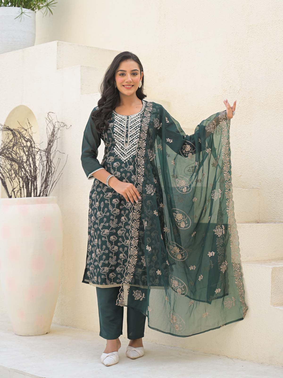 Label Khoj Women Chanderi kurta, trouser and dupptta set