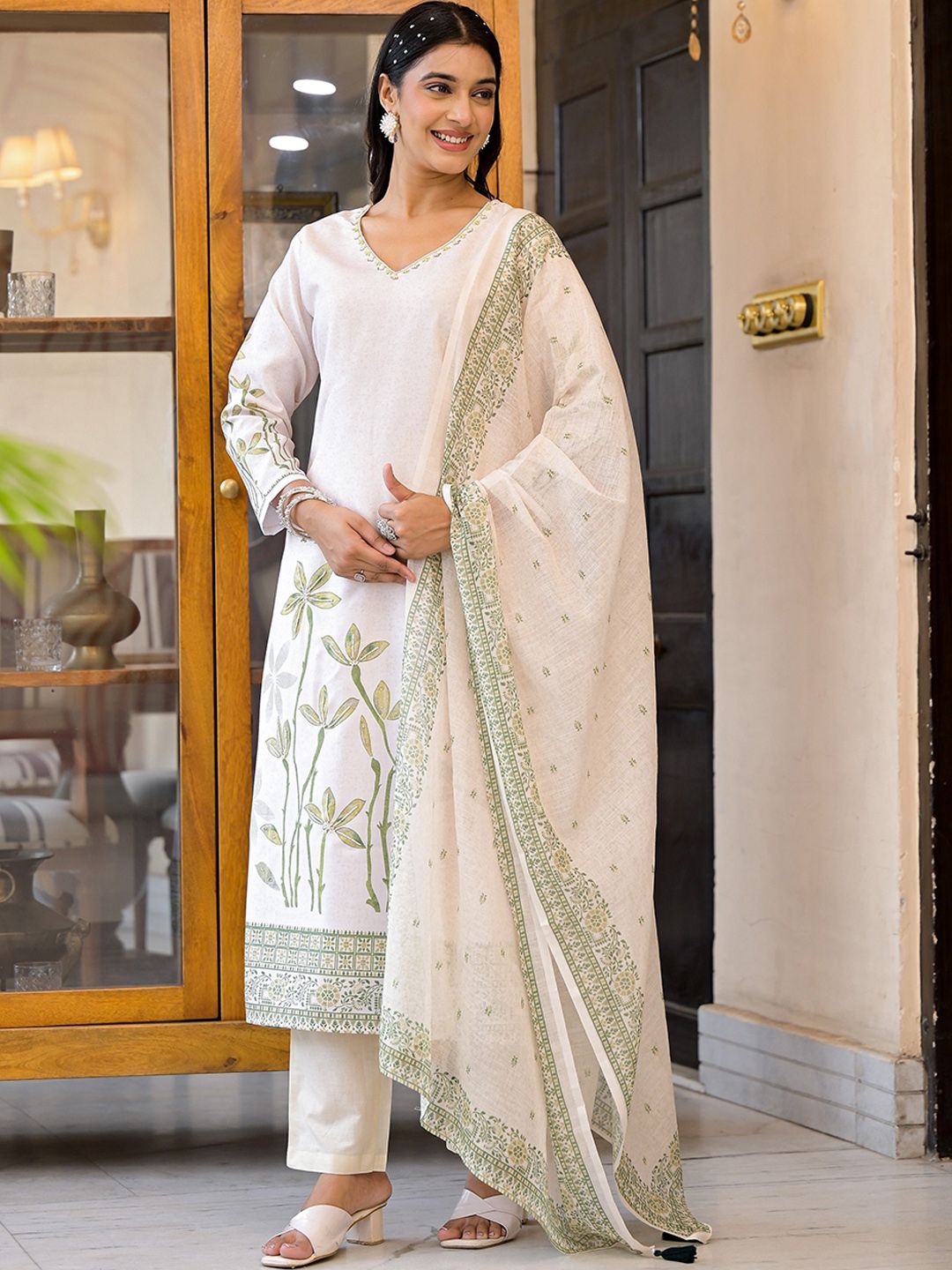 Label Khoj Women Lilen Print Kurta, Trouser And Dupptta Set Linen Cream Color
