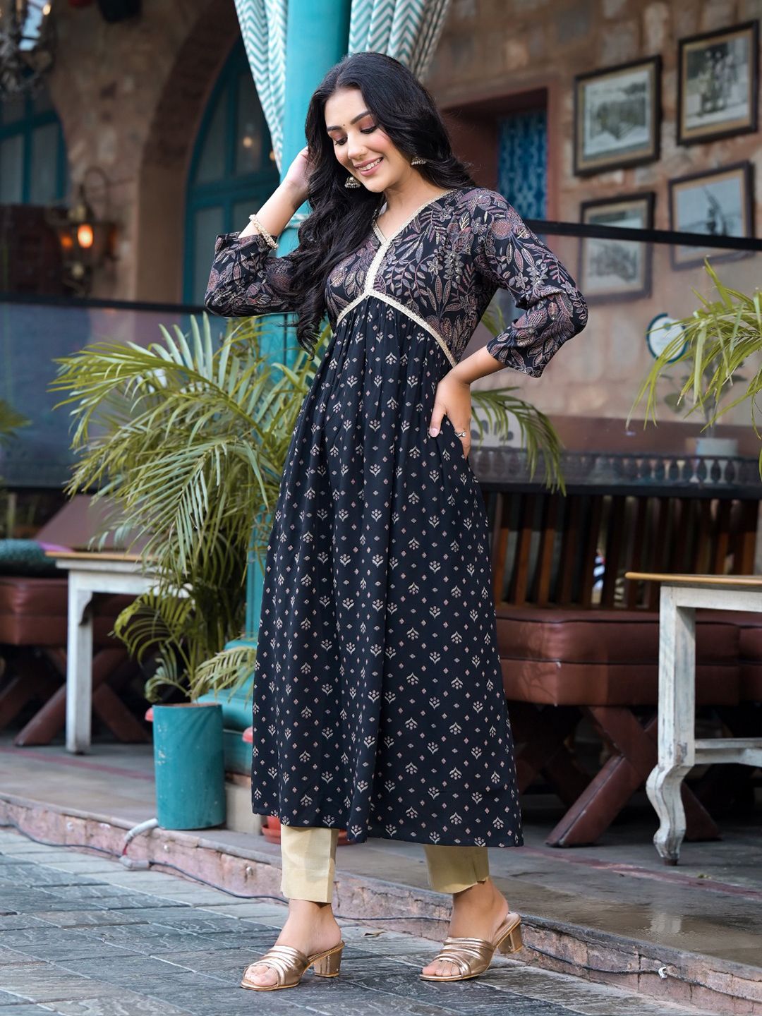 Label Khoj Women Balck A line*Alia Kurti With *Pocket