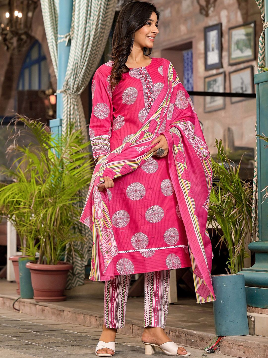 Label Khoj Women Cotton Printed Kurta And Trouser With Dupptta Set Cotton Pink Color