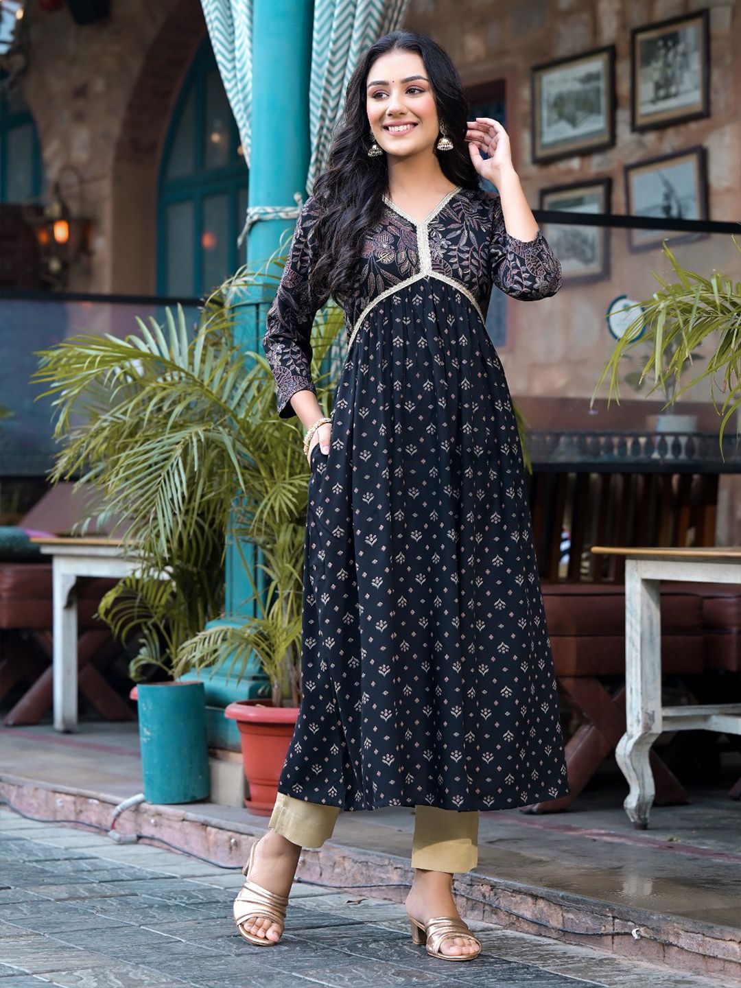 Label Khoj Women Balck A line*Alia Kurti With *Pocket