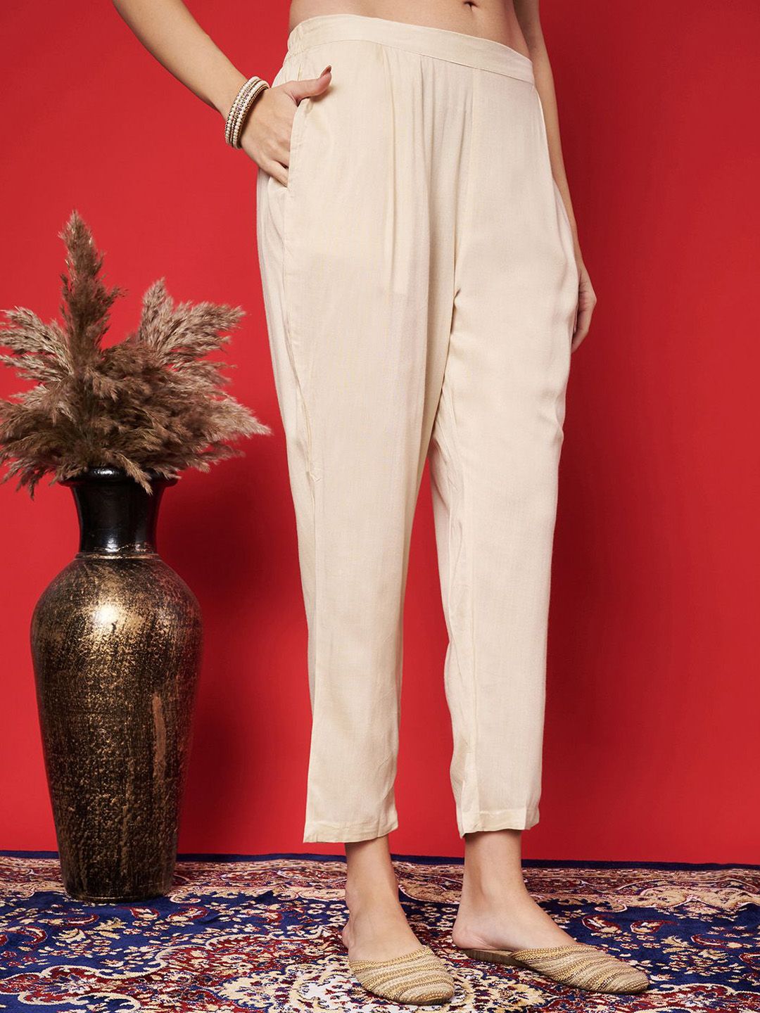 Label khoj chanderi Silk kurta with bottom and dupptta setPeach Color